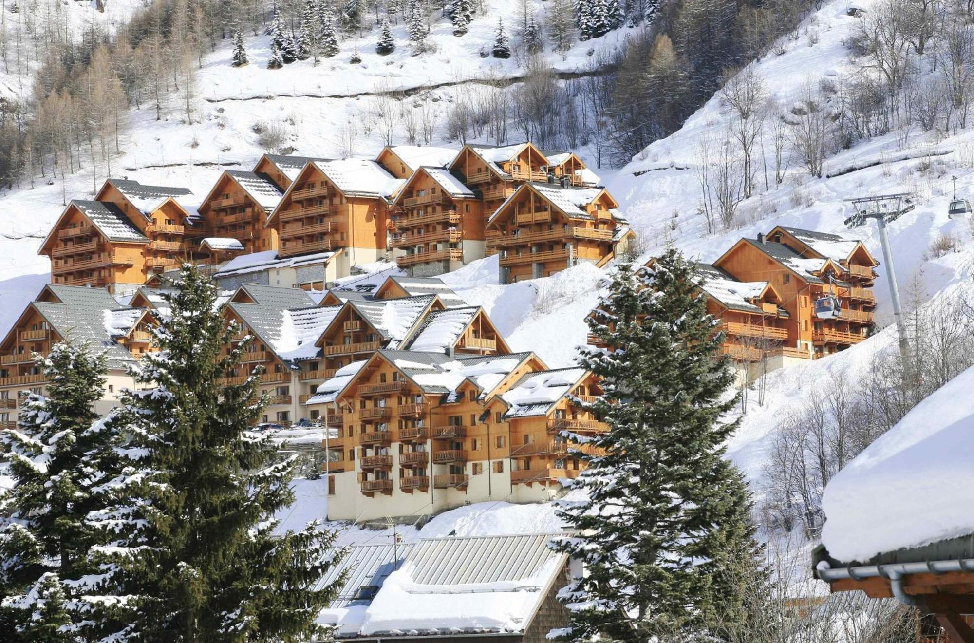 Résidence Odalys Le Hameau et les Chalets de la Vallée d'Or Valloire Exterior foto